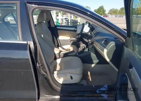 2013 Volkswagen Jetta 2.5L Se z USA, uszkodzony, nr VIN 3VWDX7AJ0DM365727